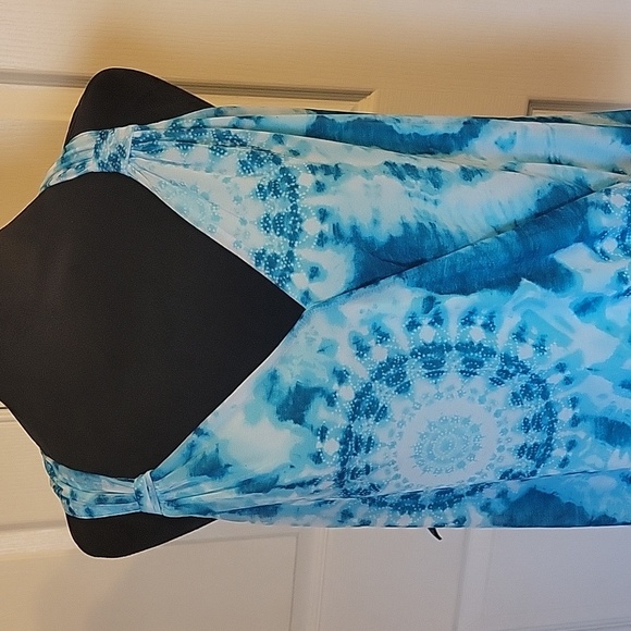 INC International Concepts blue and white size medium top - Picture 2 of 12